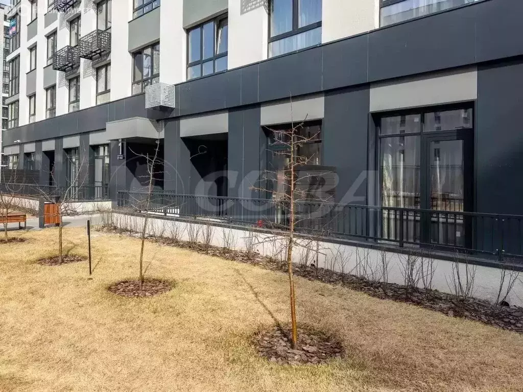 1-комнатная квартира: Тюмень, улица Василия Малкова, 15 (41 м) - Фото 2