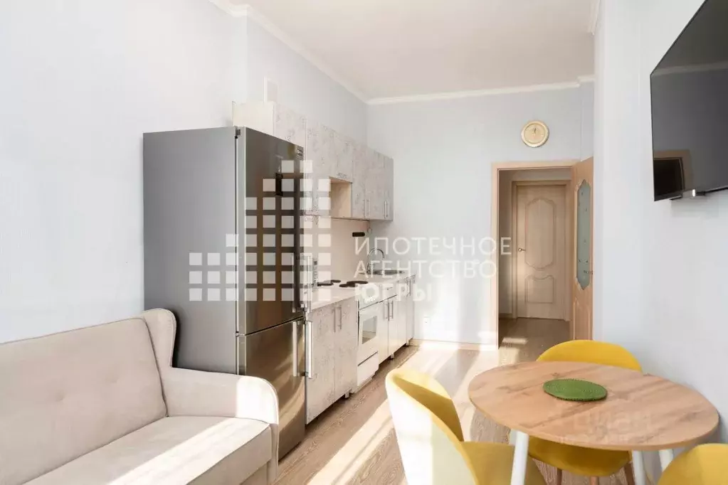 2-к кв. Ханты-Мансийский АО, Ханты-Мансийск ул. Свободы, 2Б (69.9 м) - Фото 1