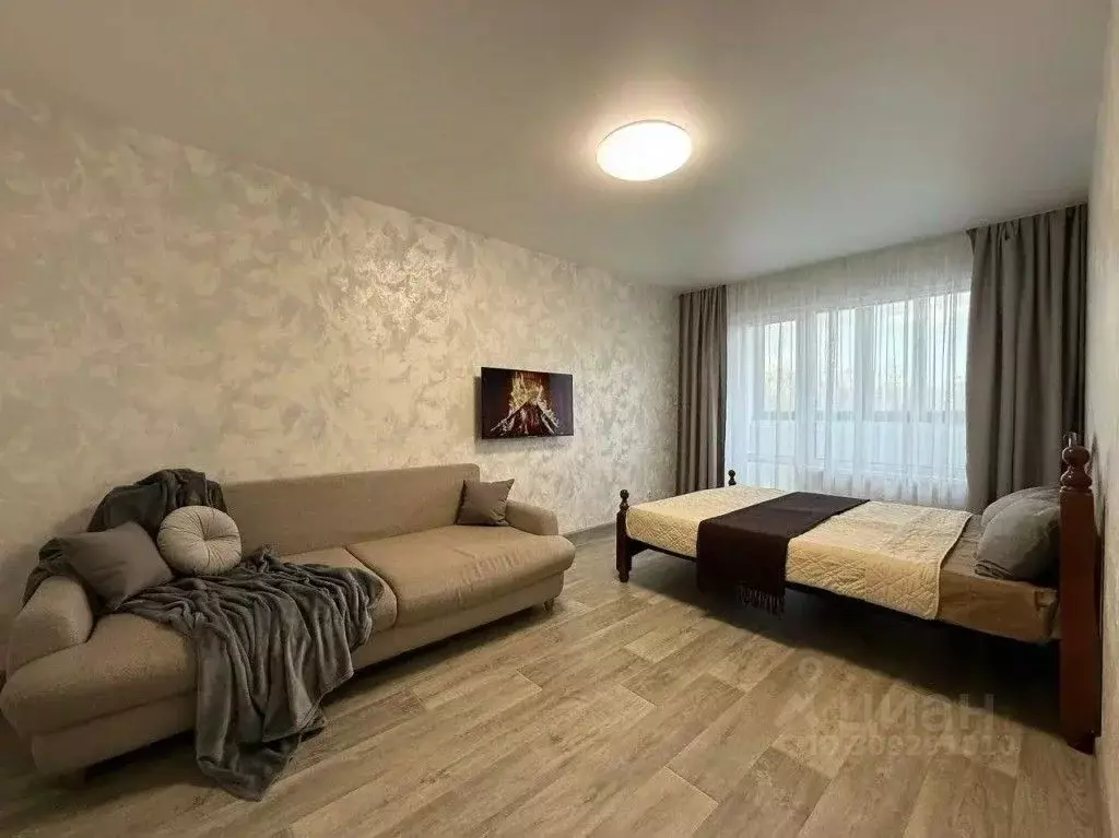 1-к кв. Новосибирская область, Новосибирск ул. Ясный Берег, 35 (45.0 ... - Фото 0
