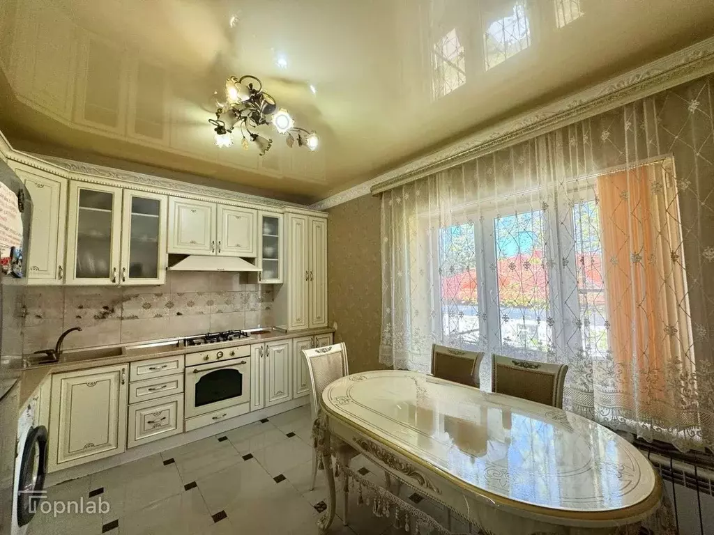 3-к кв. Кабардино-Балкария, Нальчик ул. Карашаева (108.0 м) - Фото 1