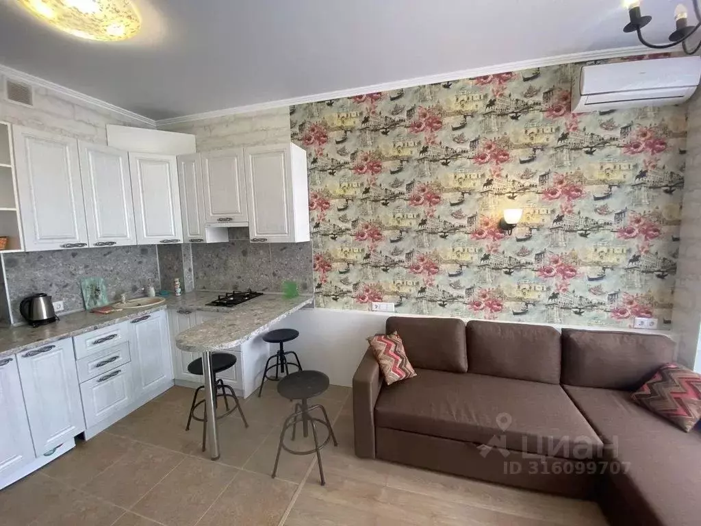 2-к кв. Краснодарский край, Геленджик Крымская ул., 22к22 (60.0 м) - Фото 1