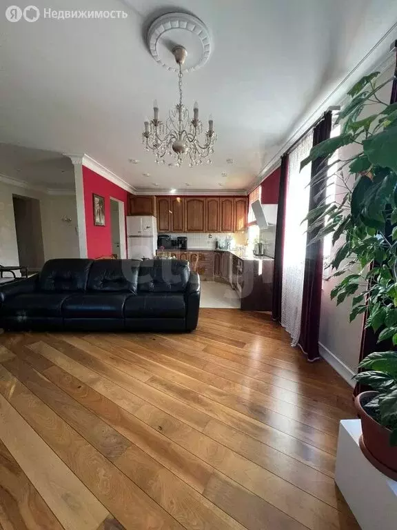 Дом в Псковский район, Ядровская волость, деревня Паничьи Горки (394.4 ... - Фото 1