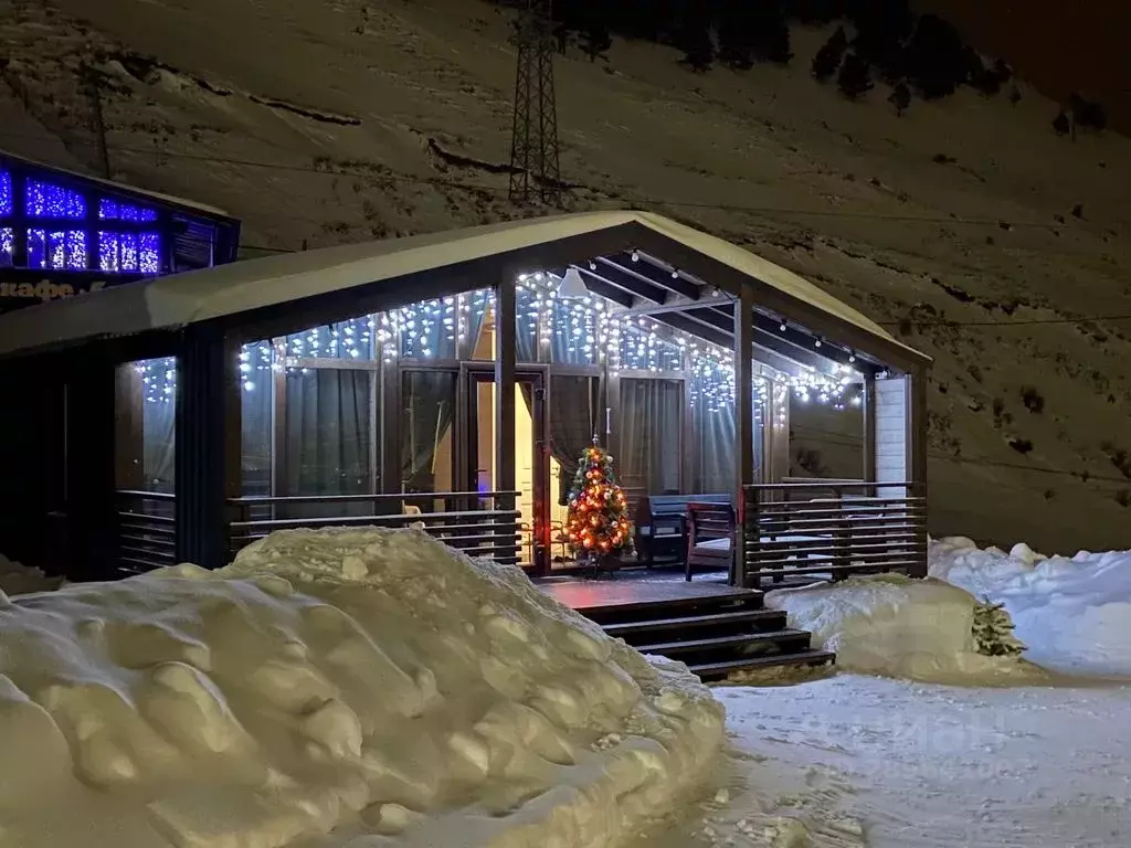 Дом в Кабардино-Балкария, Эльбрусский район, с. Терскол ул. ... - Фото 1