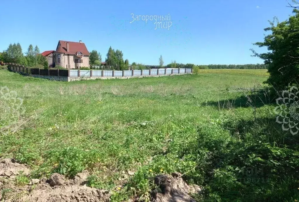 Участок в Калужская область, Тарусский муниципальный округ, д. Гурьево ... - Фото 0