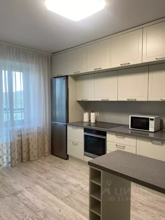 2-к кв. Красноярский край, Красноярск ул. Академгородок, 70 (68.0 м) - Фото 0