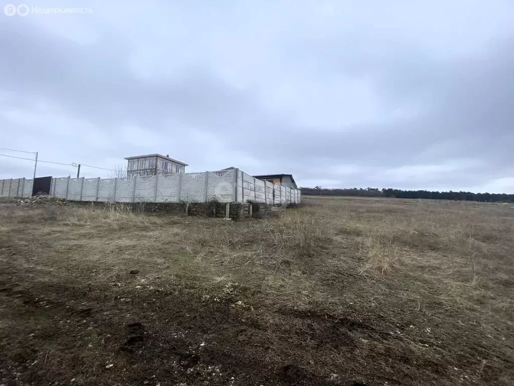 Участок в Чистенское сельское поселение, село Левадки (10 м) - Фото 0