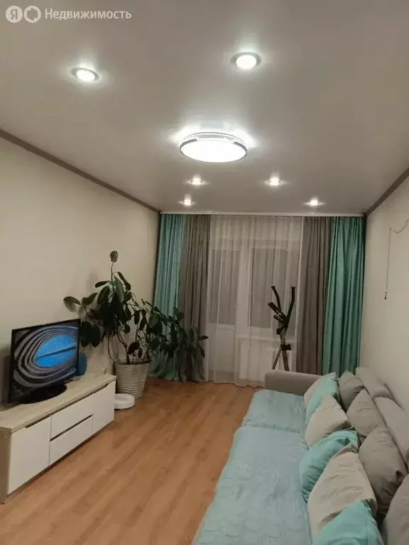 2-комнатная квартира: Дюртюли, улица Нефтяников, 7 (52.4 м) - Фото 1