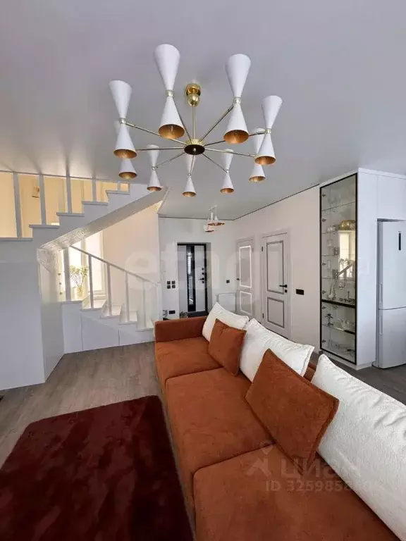 Таунхаус в Тюменская область, Тюмень ул. Василия Борисова (150 м) - Фото 1