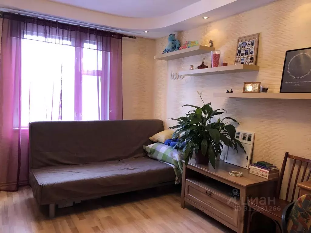 3-к кв. Нижегородская область, Нижний Новгород ул. Коминтерна, 24 ... - Фото 0