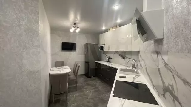 2-к. квартира, 60 м, 5/16 эт. - Фото 0
