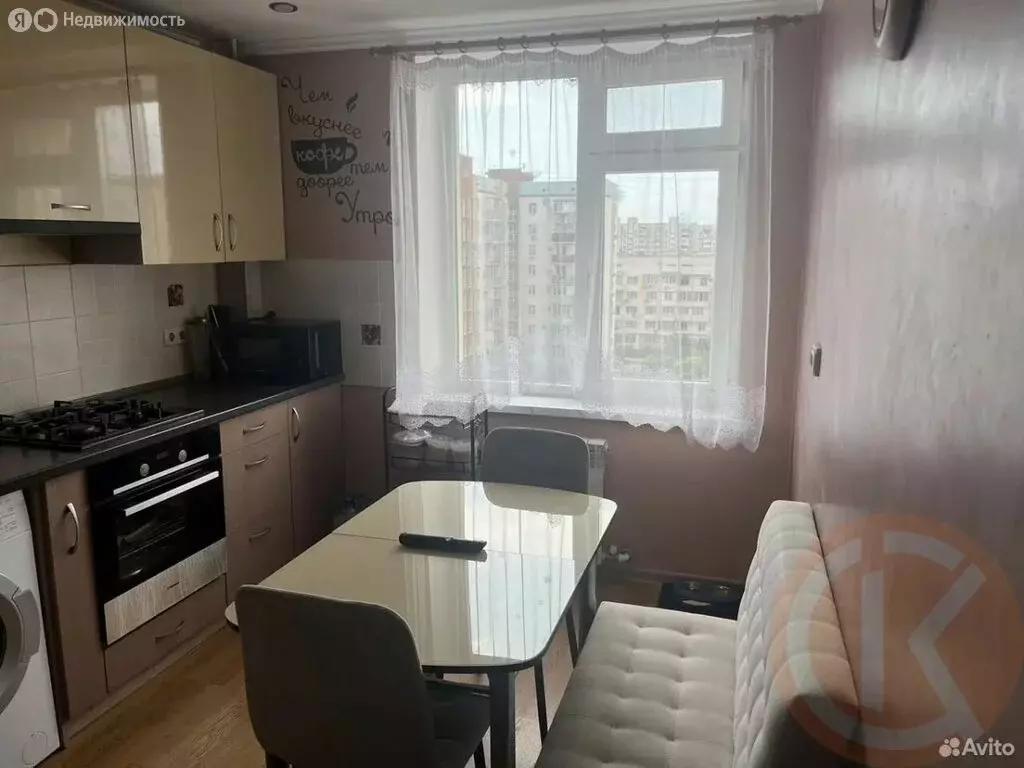 2-комнатная квартира: Евпатория, улица Чапаева, 93 (60 м) - Фото 2