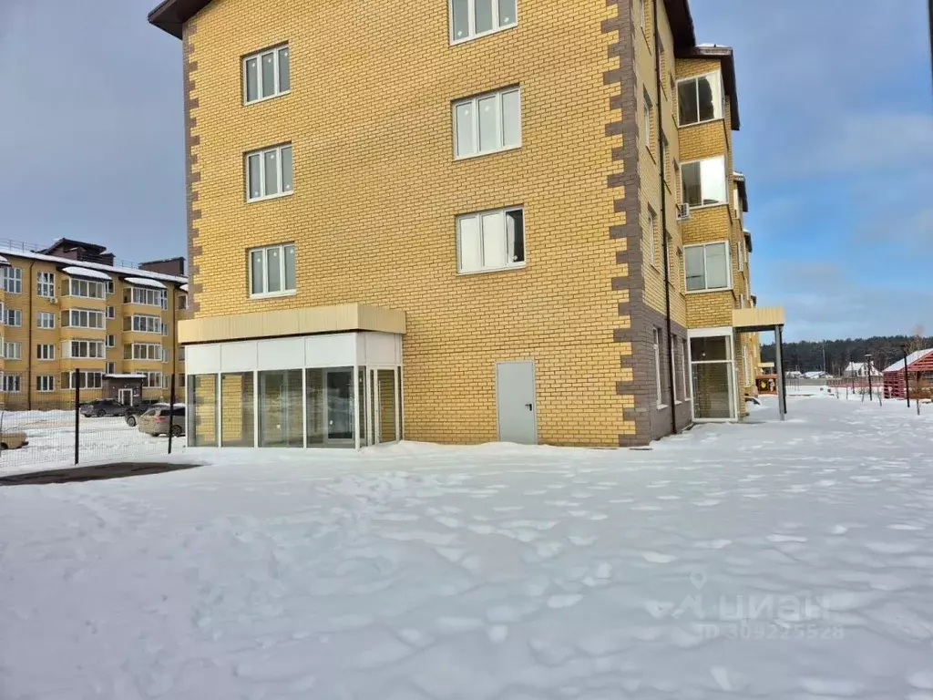 Торговая площадь в Свердловская область, Березовский ул. Победы, 3А ... - Фото 1