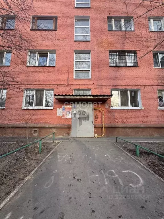 Комната Омская область, Омск ул. Петра Ильичева, 5 (12.5 м) - Фото 2
