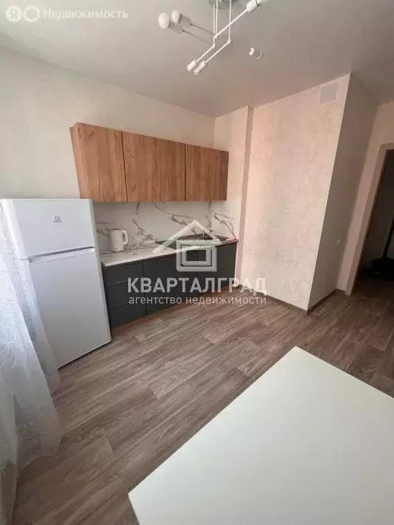 1-комнатная квартира: Абакан, улица Кирова, 212А (38 м) - Фото 1