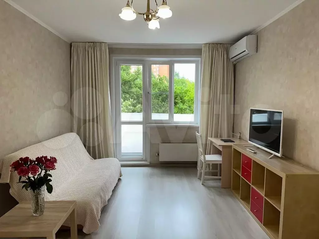 1-к. квартира, 42 м, 4/17 эт. - Фото 0