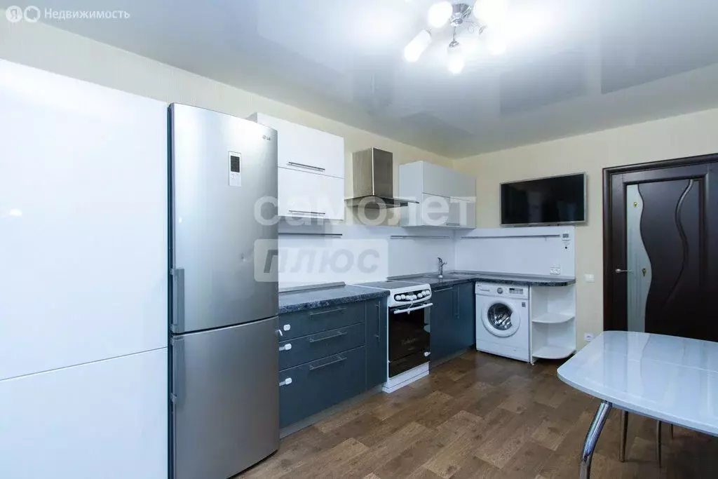 1-комнатная квартира: Томск, улица Ивана Черных, 75 (51.6 м) - Фото 2