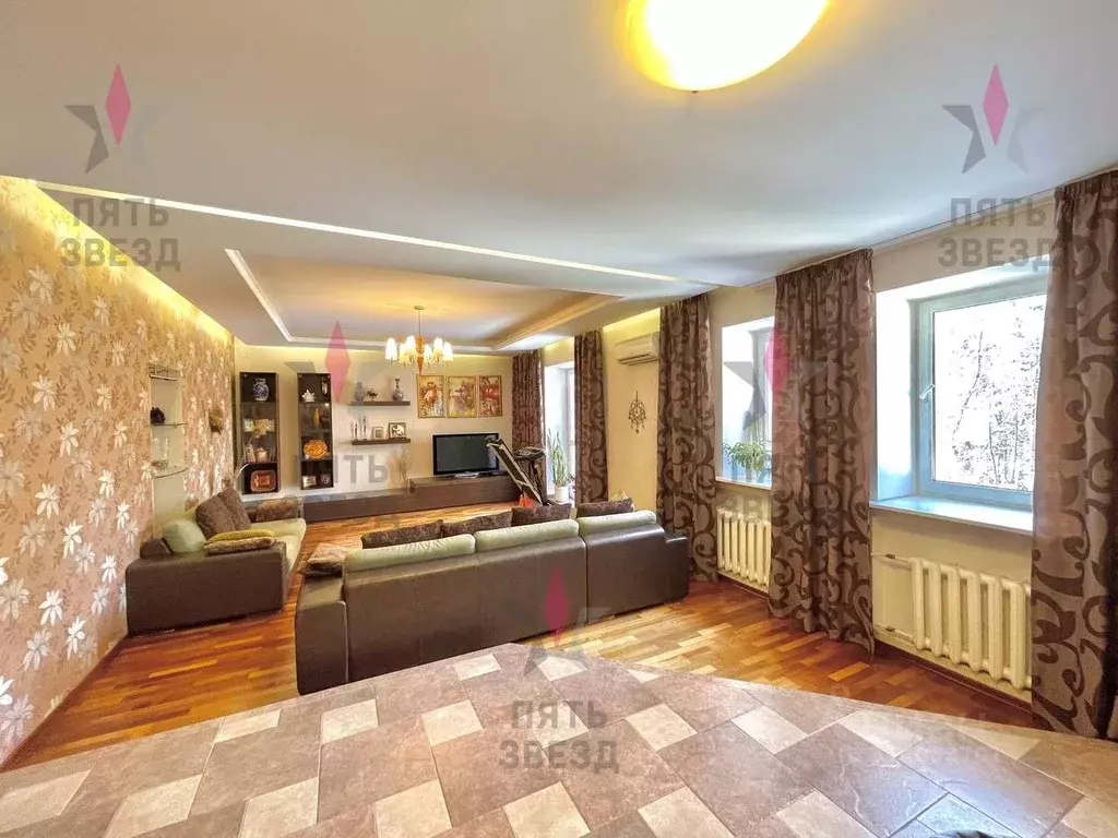 Таунхаус в Самарская область, Самара Градовская ул., 44 (400 м) - Фото 1