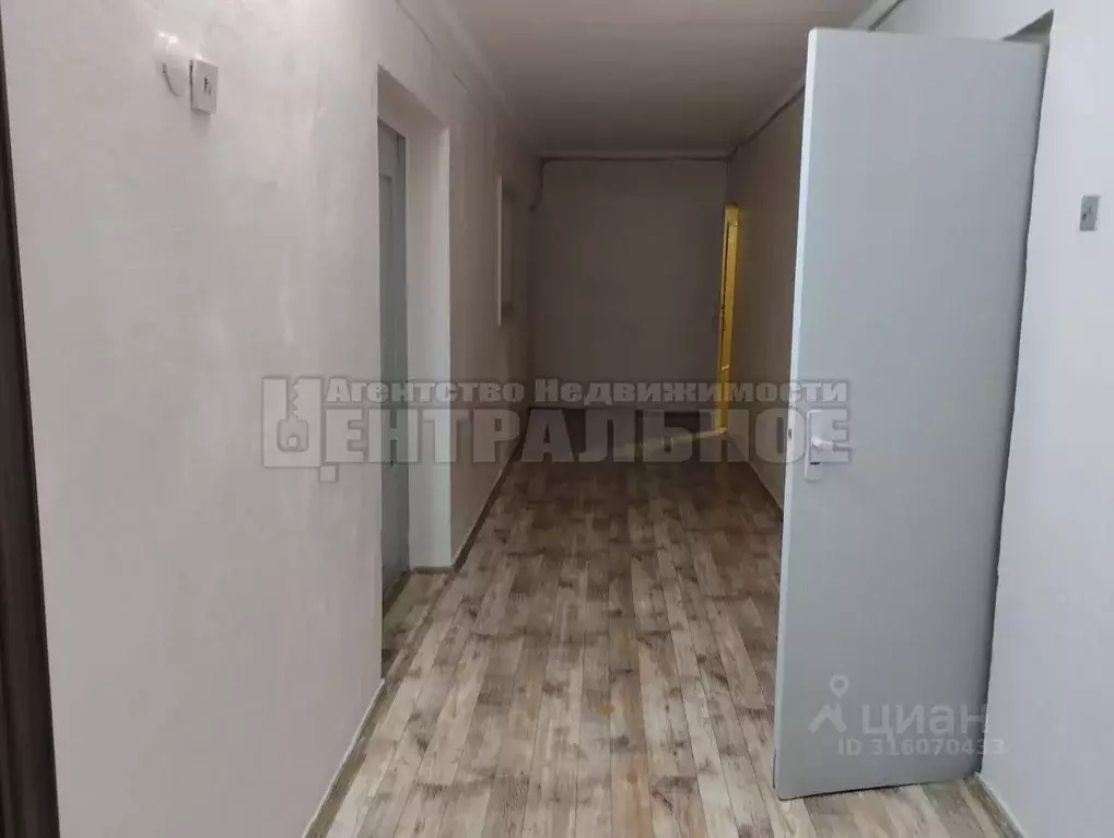 Комната Смоленская область, Смоленск Киевский пер., 12 (22.0 м) - Фото 0