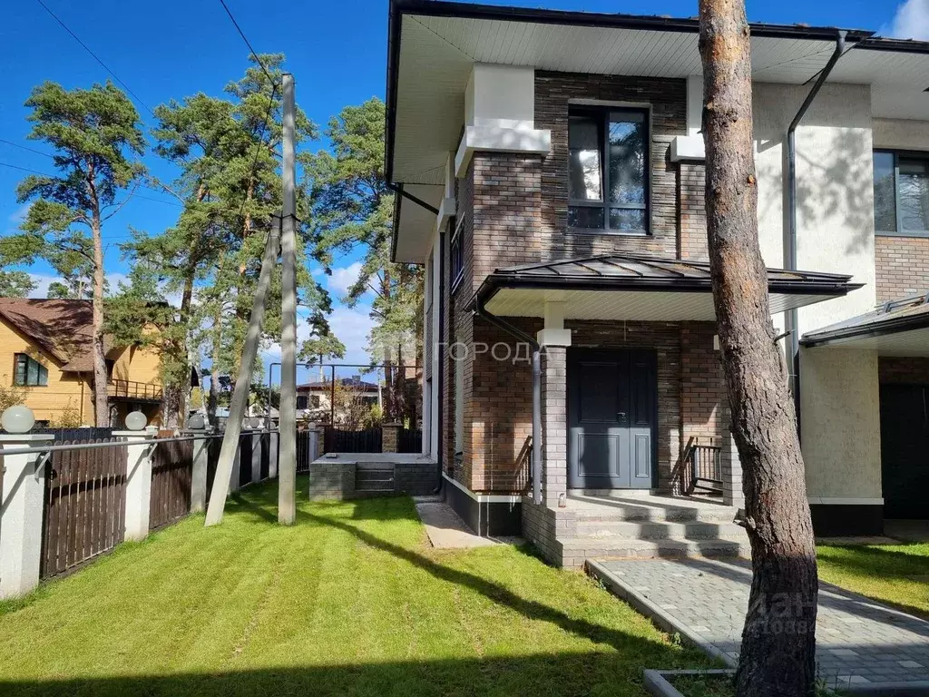 Таунхаус в Алтайский край, Барнаул ул. Фомина, 142/8 (246 м) - Фото 1