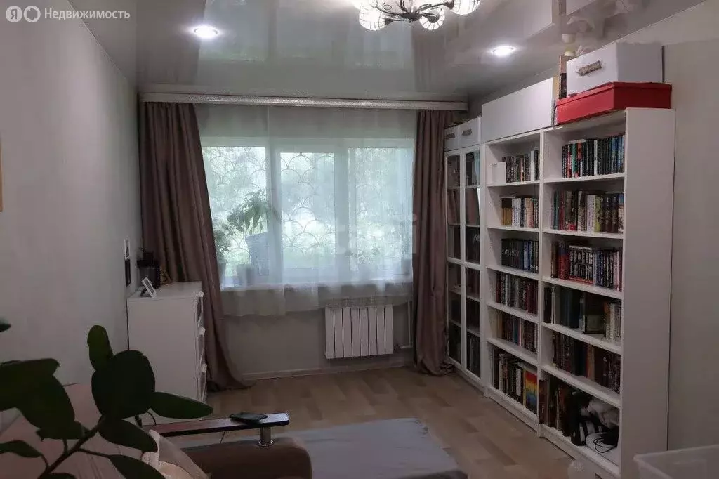 2-комнатная квартира: Омск, Сибирский проспект, 8 (44 м) - Фото 2