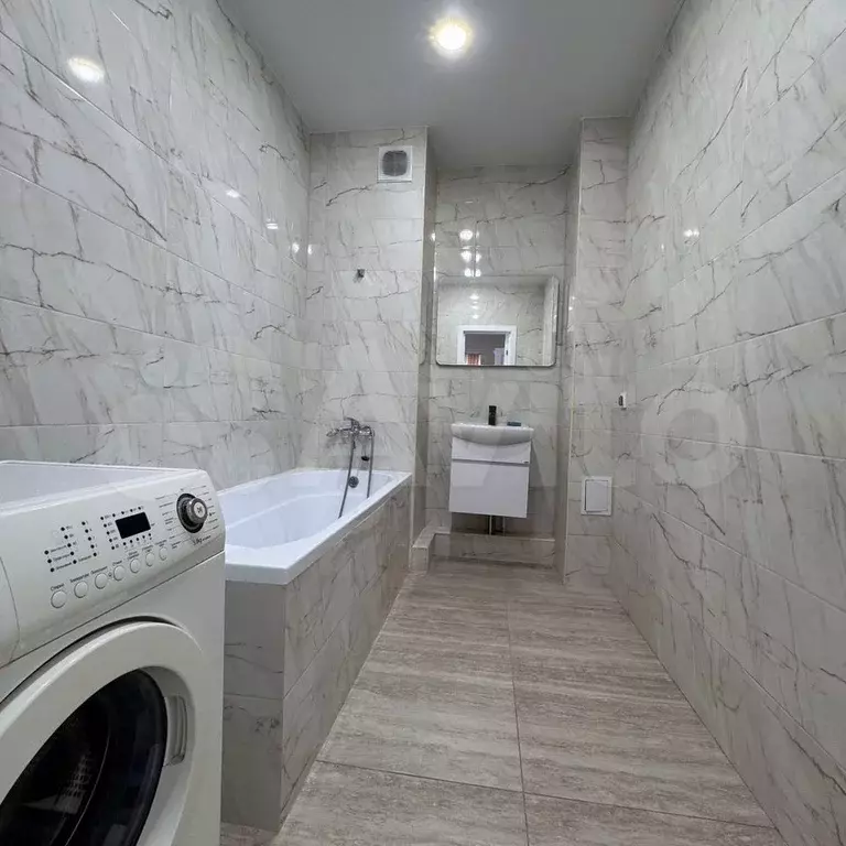 3-к. квартира, 65 м, 9/18 эт. - Фото 0