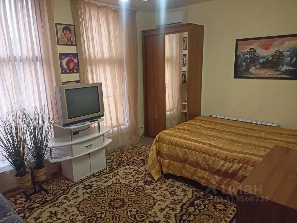 2-к кв. Ростовская область, Таганрог Бакинская ул., 44 (75.0 м) - Фото 0