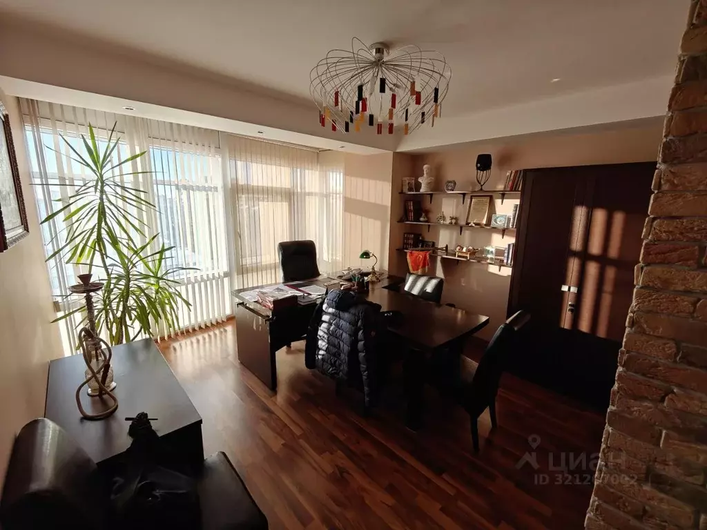 Офис в Омская область, Омск Учебная ул., 79 (140 м) - Фото 1