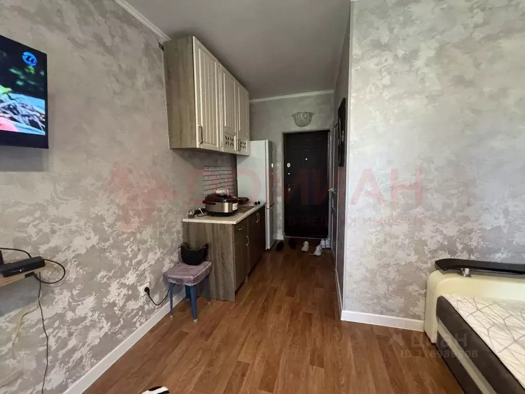 Студия Ростовская область, Волгодонск ул. Максима Горького, 7 (18.0 м) - Фото 1