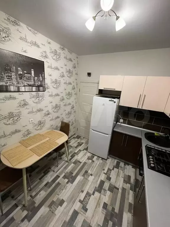 1-к. квартира, 37 м, 3/3 эт. - Фото 1