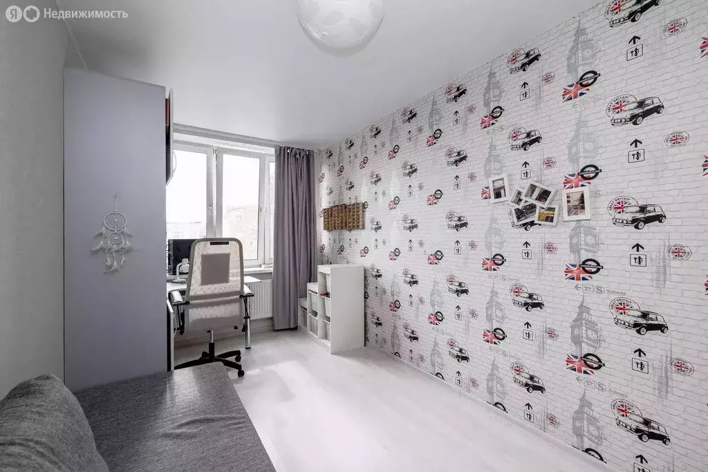 2-комнатная квартира: Тюмень, Вятский проезд, 28 (67.5 м) - Фото 1