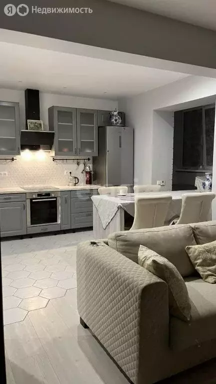 Квартира-студия: Обнинск, проспект Маркса, 83 (46.6 м) - Фото 0