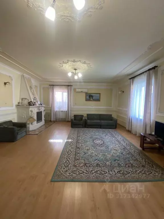 Дом в Крым, Евпатория Спутник-2 мкр, ул. Южная, 3 (376 м) - Фото 1