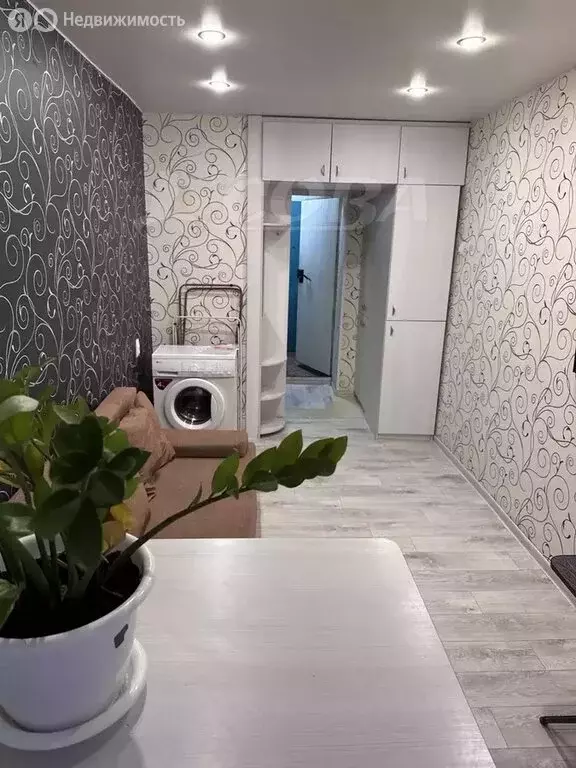 1-комнатная квартира: Тюмень, улица Мельникайте, 63 (15.6 м) - Фото 1