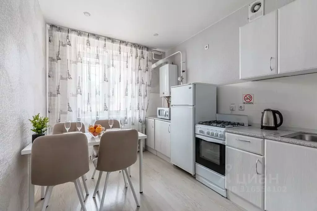 1-к кв. Татарстан, Казань ул. Аметьевская магистраль, 6 (34.0 м) - Фото 2