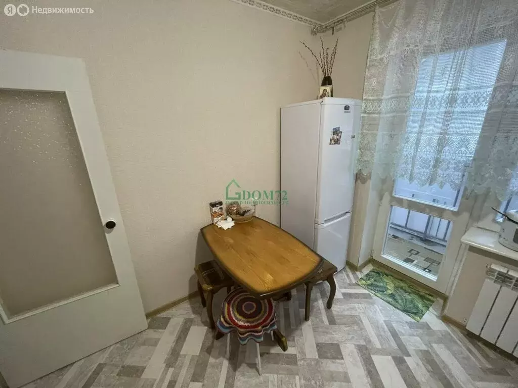 1-комнатная квартира: Тобольск, 10-й микрорайон, 86 (36 м) - Фото 0