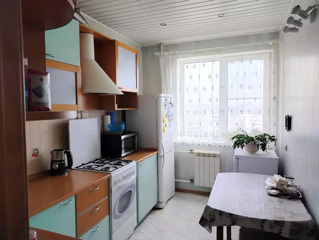 3-к кв. Волгоградская область, Волжский Оломоуцкая ул., 42 (66.0 м) - Фото 1