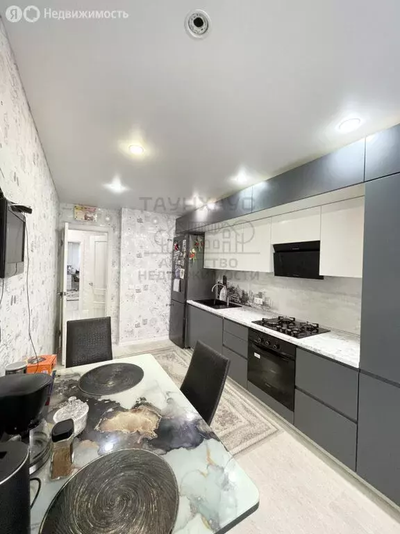 3-комнатная квартира: Нефтекамск, улица Декабристов, 9 (79 м) - Фото 2