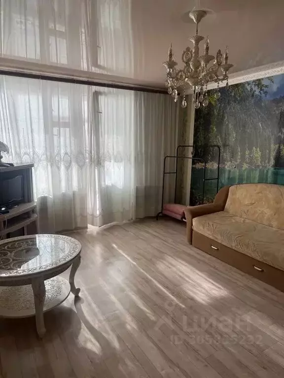 1-к кв. Карачаево-Черкесия, Усть-Джегута Московский мкр, 37 (45.0 м) - Фото 1