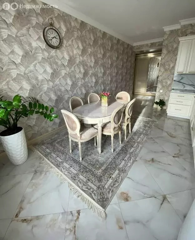 2-комнатная квартира: Каспийск, проспект Акулиничева, 1 (93 м) - Фото 1