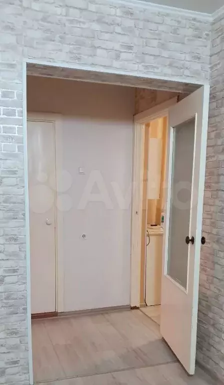 1-к. квартира, 40 м, 4/10 эт. - Фото 1
