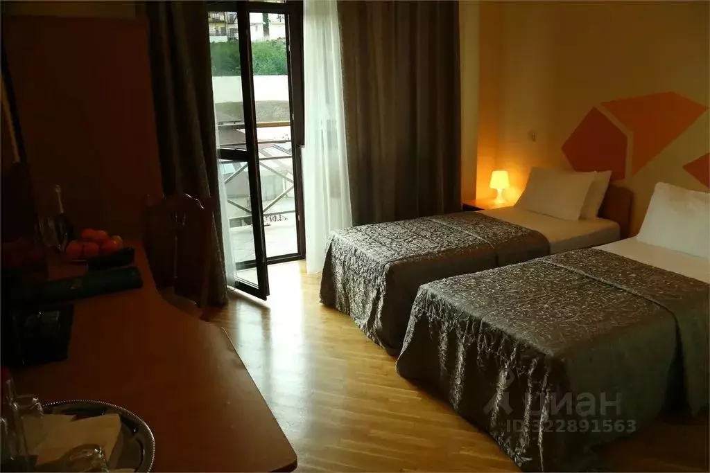 Комната Краснодарский край, Сочи Красная Поляна пгт, ул. Калиновая, 18 - Фото 1