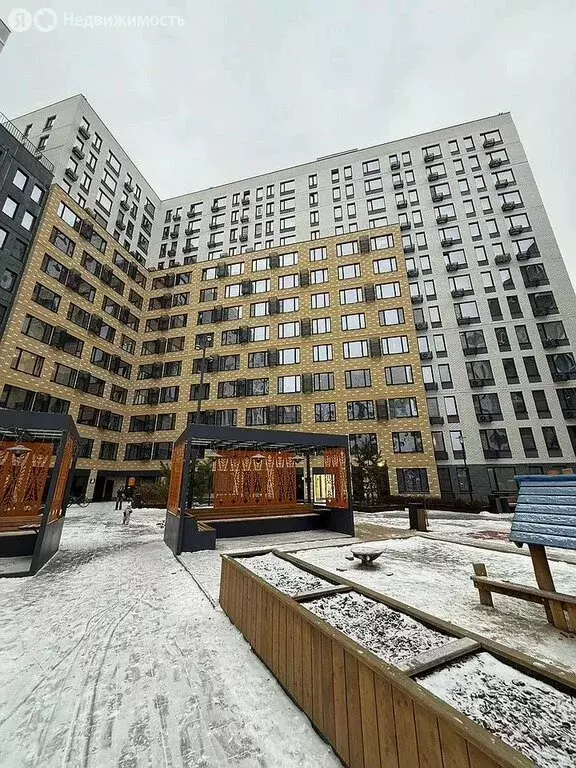 1-комнатная квартира: Тюмень, улица Новосёлов, 105 (46 м) - Фото 1