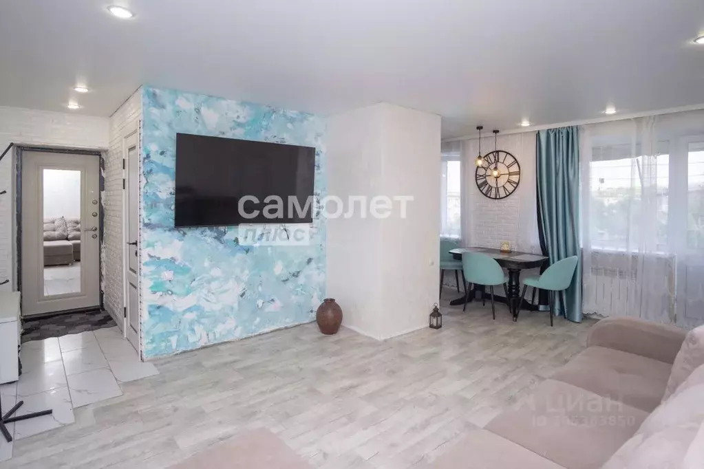 2-к кв. Кемеровская область, Кемерово Инициативная ул., 22 (45.1 м) - Фото 0