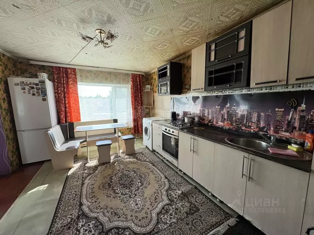 Дом в Челябинская область, Кыштым пл. Карла Маркса (33 м) - Фото 1