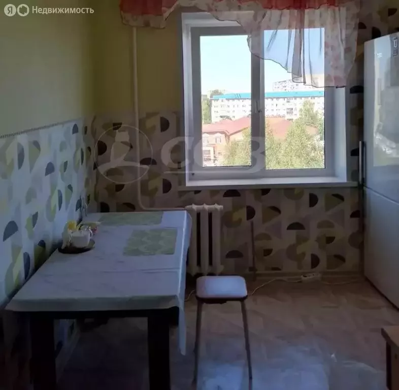 3-комнатная квартира: Тобольск, микрорайон 7А, 16 (65 м) - Фото 0