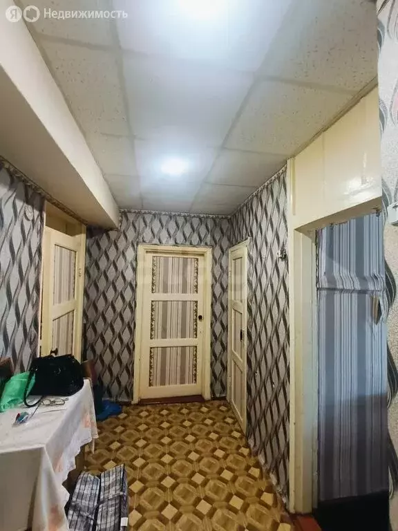 3-комнатная квартира: Златоуст, улица Риты Сергеевой, 9 (70 м) - Фото 1