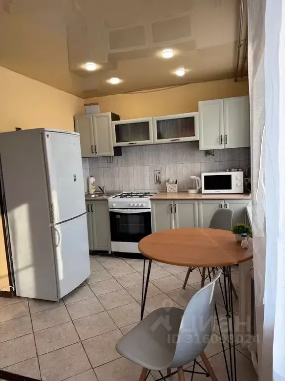 2-к кв. Хабаровский край, Комсомольск-на-Амуре ул. Аллея Труда, 27к2 ... - Фото 1
