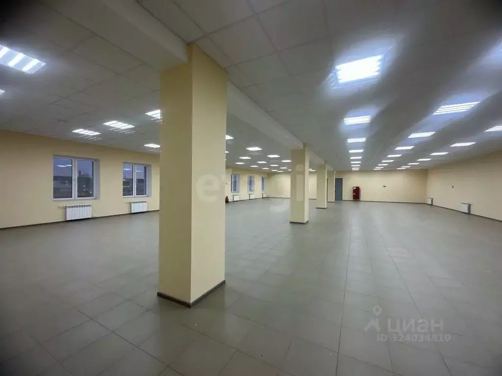 Помещение свободного назначения в Владимирская область, Ковров ул. ... - Фото 1