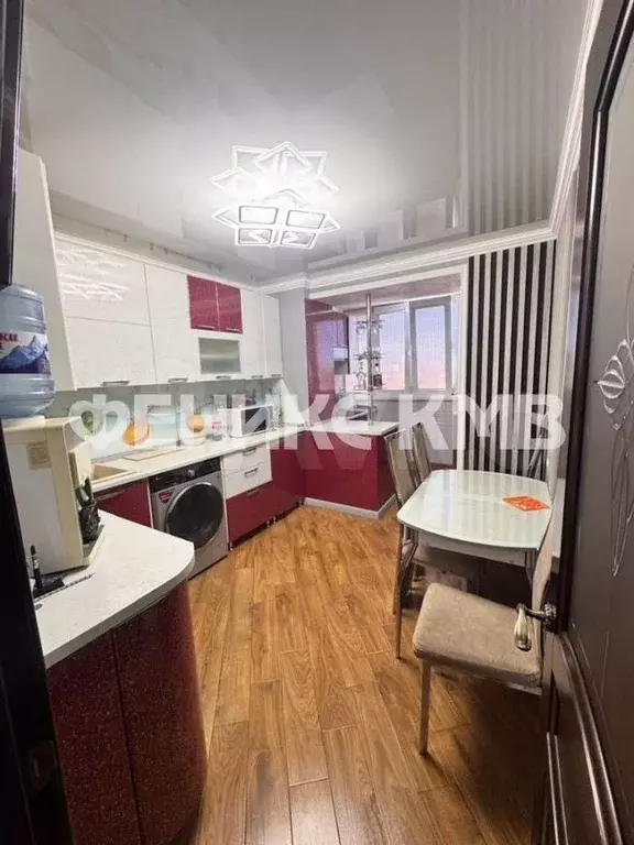 3-к. квартира, 70 м, 8/9 эт. - Фото 0