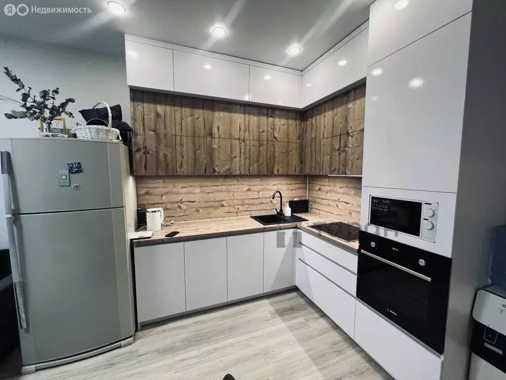 3-комнатная квартира: посёлок Западный, микрорайон Привилегия, Уютная ... - Фото 2